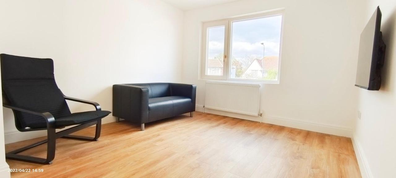 Ferienwohnung Phlox Garden Sutton  Exterior foto