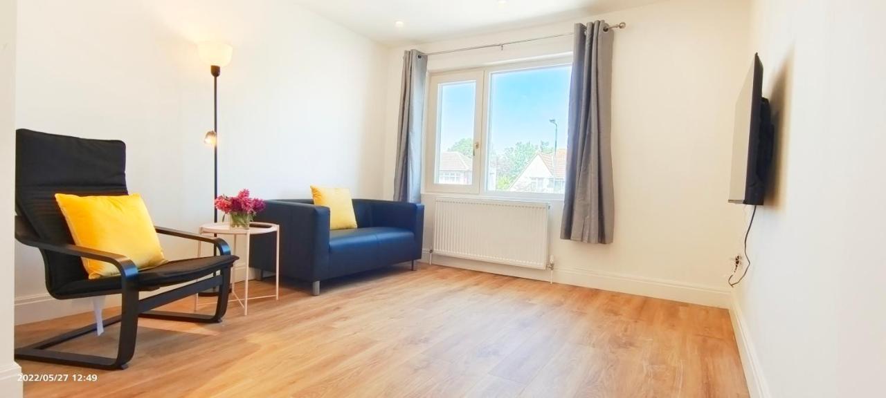 Ferienwohnung Phlox Garden Sutton  Exterior foto